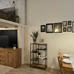Lonyay Riverside Ac Comfort By The Danube Apartment Budapest