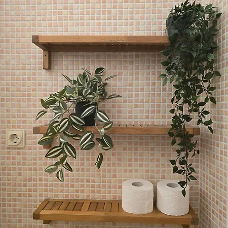 Lonyay Riverside Ac Comfort By The Danube