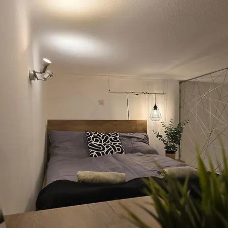 Lonyay Riverside Ac Comfort By The Danube 公寓