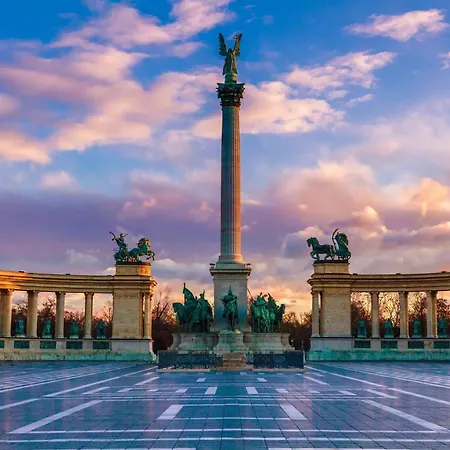 公寓 Lonyay Riverside Ac Comfort By The Danube