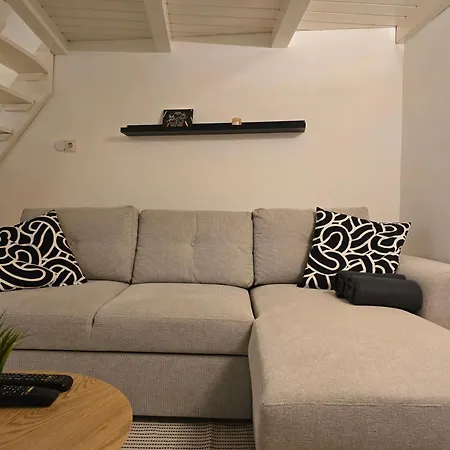 Lonyay Riverside Ac Comfort By The Danube * Budapest