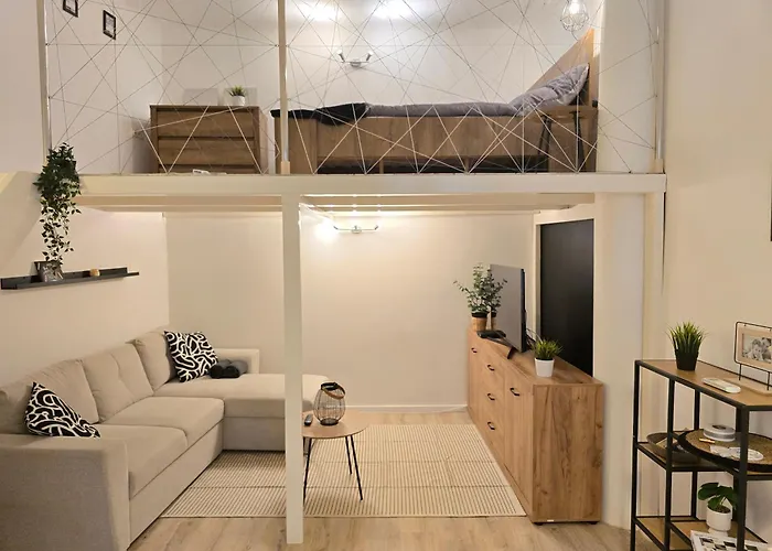 Apartment Lonyay Riverside Ac Comfort By The Danube *